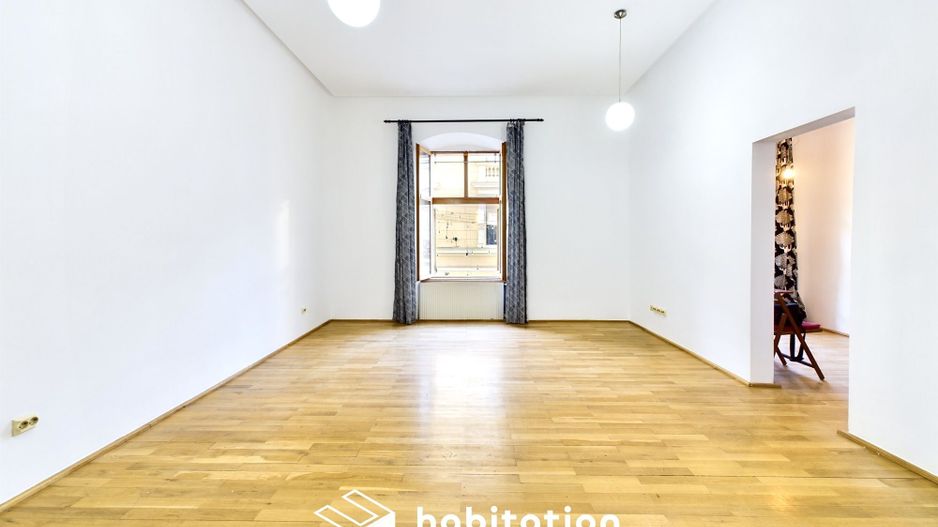 Apartament boem 1 cameră, anexe 73 mp – Piața Unirii, zonă pietonală - Poză 2