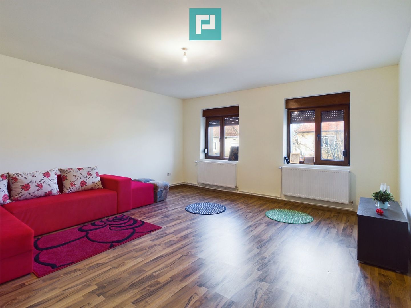 Casă cu 5 camere în Vladimirescu - Poză 4