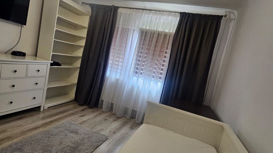 Apartament 3 camere, decomandat- 1 Mai, Sara - Poză 12