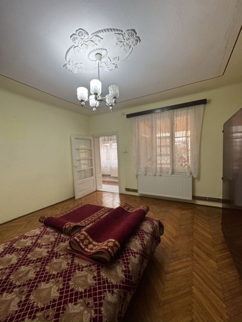 De vânzare Casă în Grădiște, curte + grădină proprie generoasă Arad - Poză 12