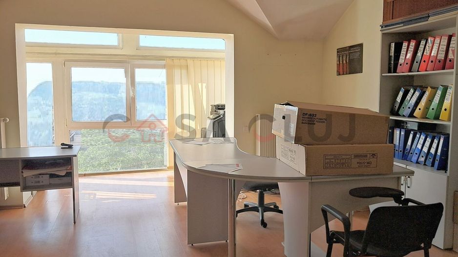Apartament de 5 camere în Vilă - Zona Bună Ziua!! - Poză 3