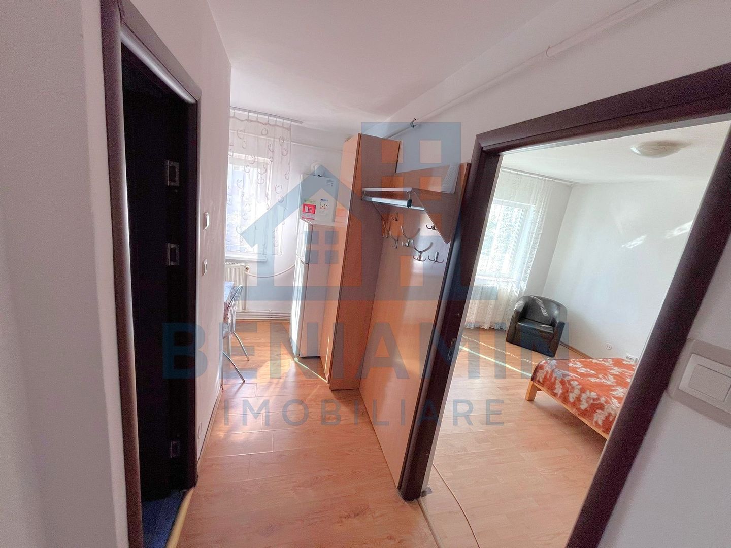 Garsoniera-Centrala Termica-1 Mai Bulevard-etaj 3-Disponibila imediat - Poză 5