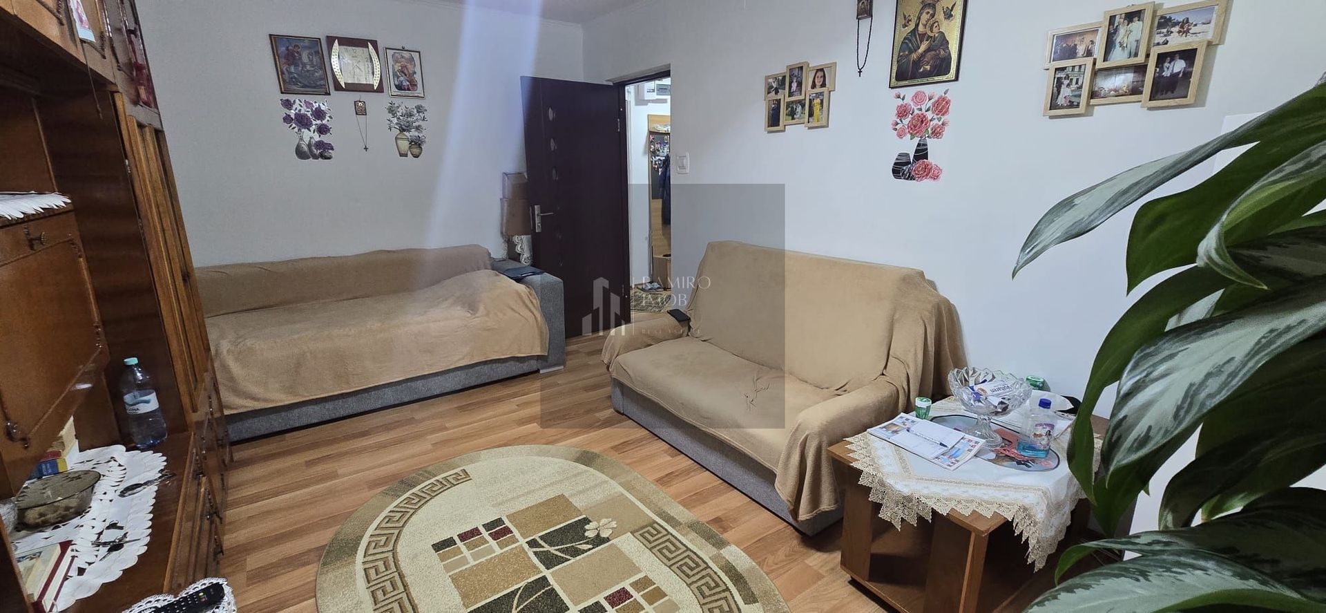 Apartament 2 camere zona Titan decomandat etaj 1 - Poză 3