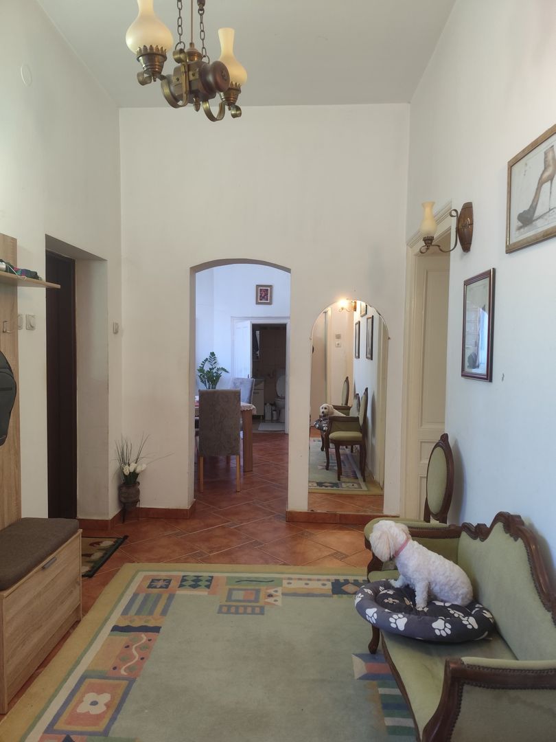 Casa cu 4 camere de vanzare in zona centrala – Louis Pasteur, Oradea - Poză 15
