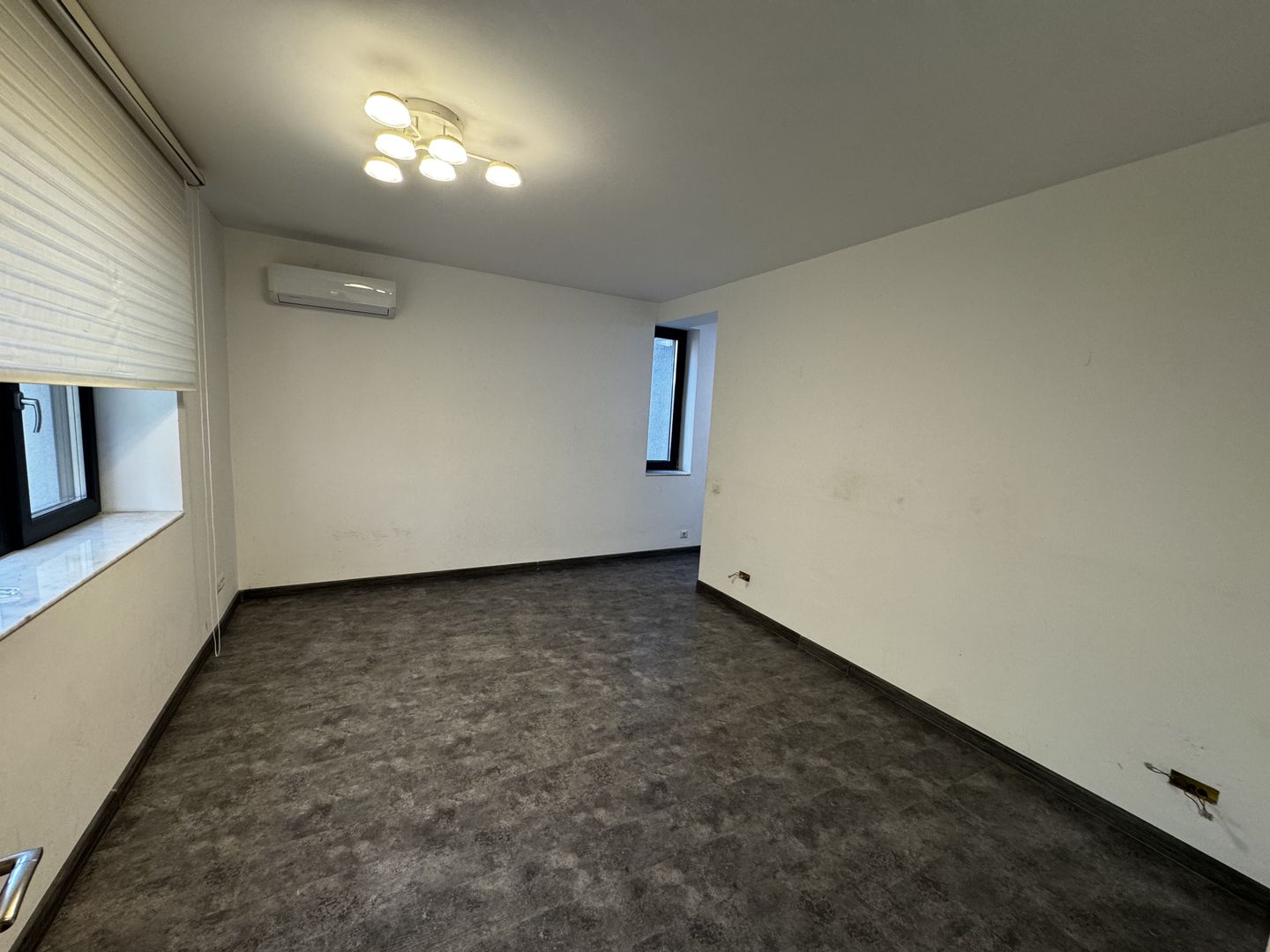 Vila 3 apartamente / 9 camere  Piata Unriii - Parcul Carol IM603 - Poză 16