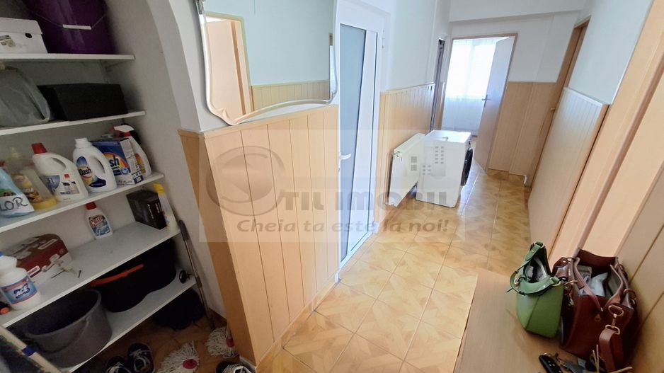 Liber, de vanzare apartament 3 camere Valea Lupului Iasi, baie cu geam - Poză 17