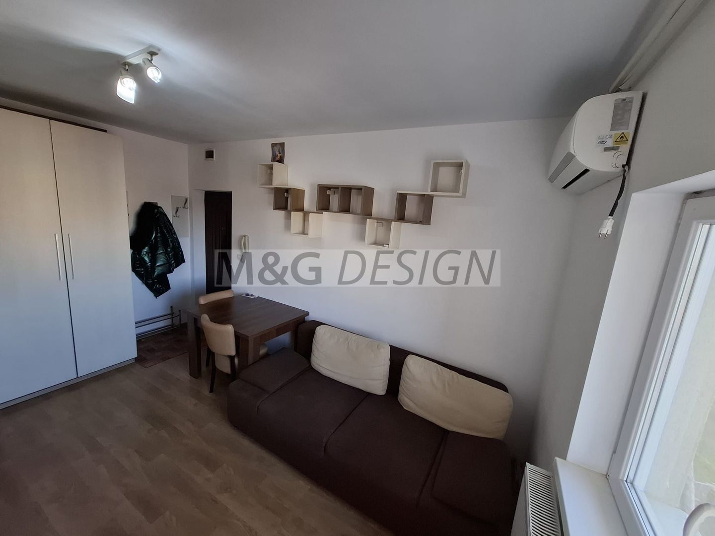 Ap 1 camera, bloc izolat, CT,AC,mansarda, Dambovita - Poză 4