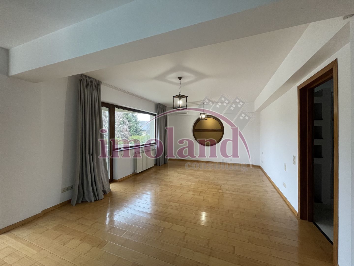 Inchiriere VILA 385 mp, 7 camere | curte 1000 mp | Pipera, Erou Iancu Nicolae - Poză 12