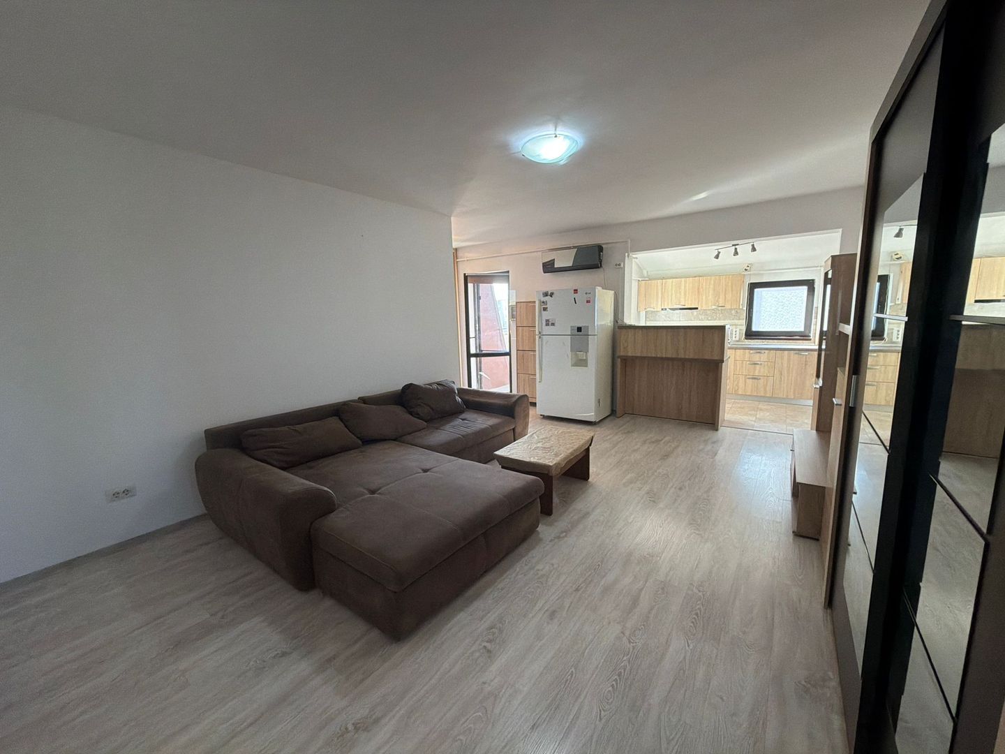 Apartament 2 camere Bragadiru Loc de Parcare - Poză 22