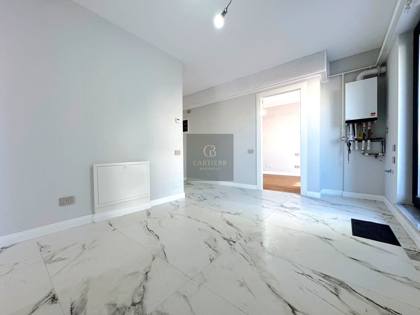 2 CAMERE + TERASĂ LA ETAJ | PALATUL PARLAMENTULUI | COMISION 0 - Poză 8