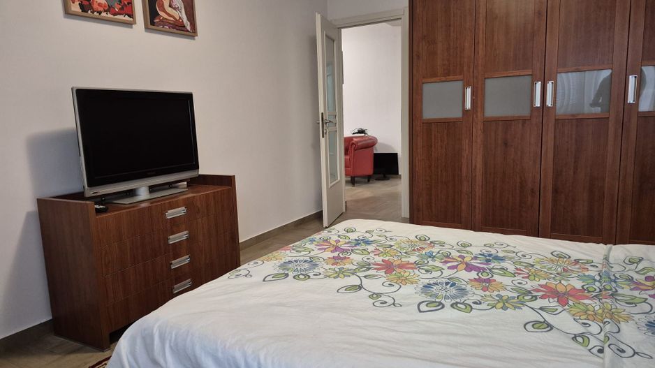 Soarelui | 3 Camere-80 mp | Mobilat si Utilat | Loc de parcare - Poză 12