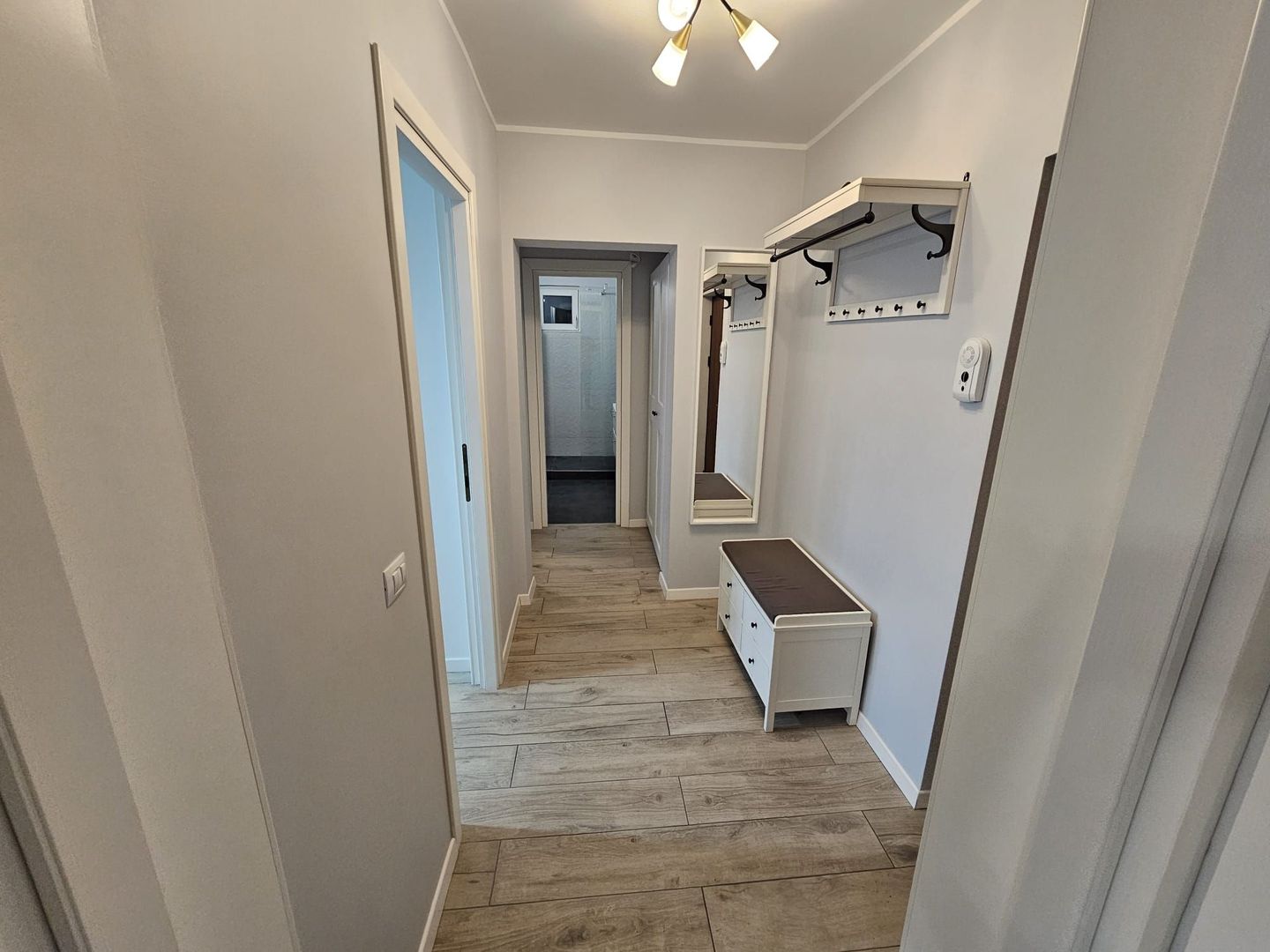 Apartament 2 camere Piata Ancora, renovat premium, mobilat complet - Poză 3
