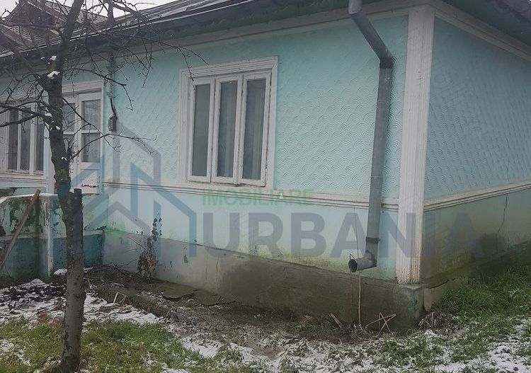 Casă tradițională de vânzare în Uricani, Iași – teren 1250 mp - Poză 1