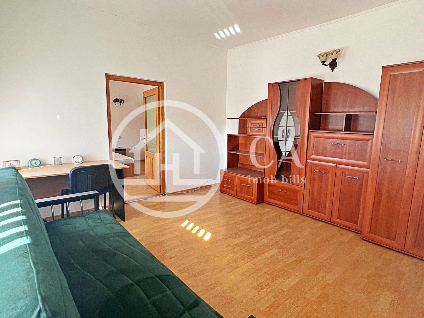 Apartament ultracentral cu 2 camere de închiriat în Oradea - Poză 5