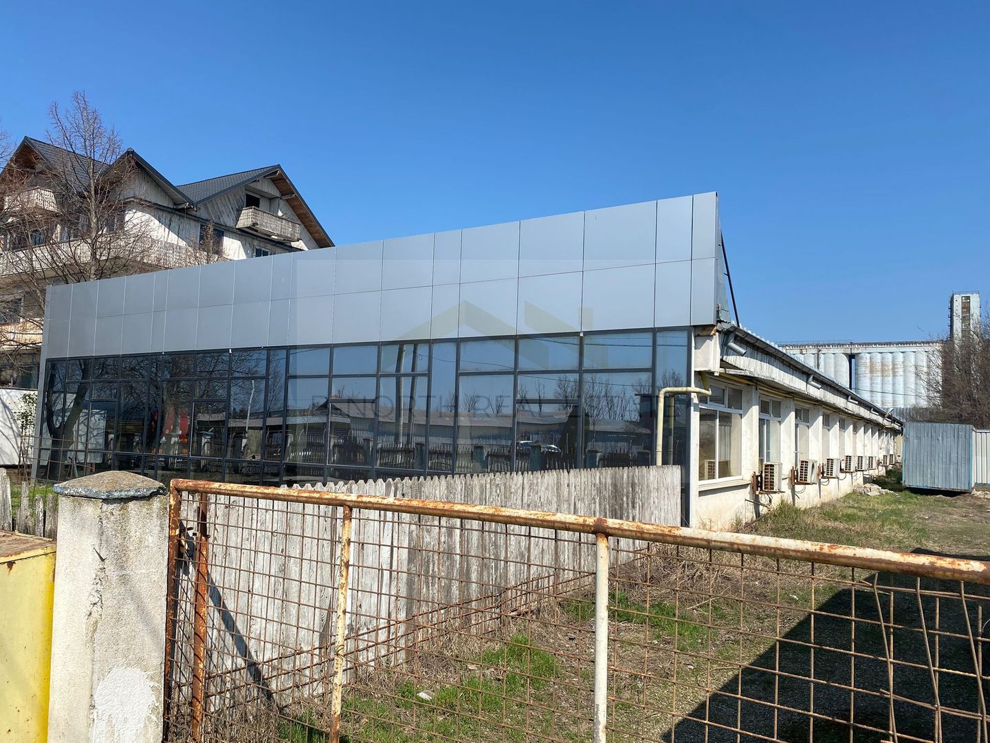 Spațiu comercial/industrial de închiriat – 2.200 mp utili,  deschidere excelentă - Poză 4