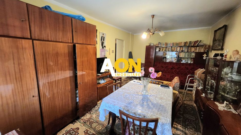 De vanzare apartament 2 camere, parter, zona Cetate - Poză 2