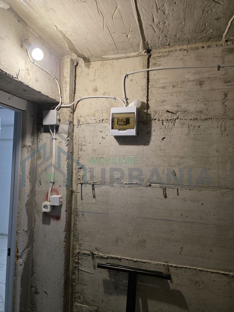 Boxă depozitare de vânzare, Valea Adâncă, Balciu - Poză 5