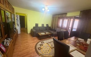Apartament cu 2 camere transformat in 3 -  spatios - cartier Rovine - Poză 1