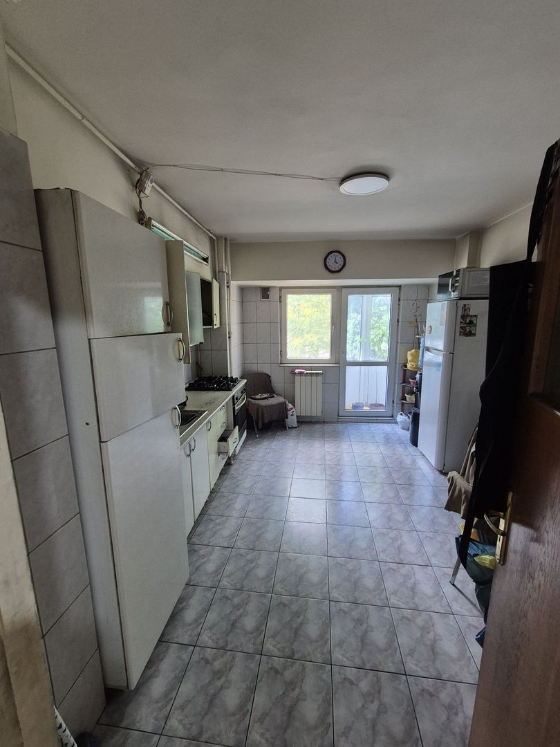 Vanzare Apartament 2 Camere Bd. Unirii la intersectia Nerva Traian cu O. Goga - Poză 2