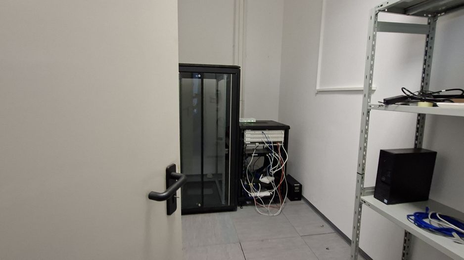 Spatiu pentru birou 258mp - Piata 700 - Poză 19