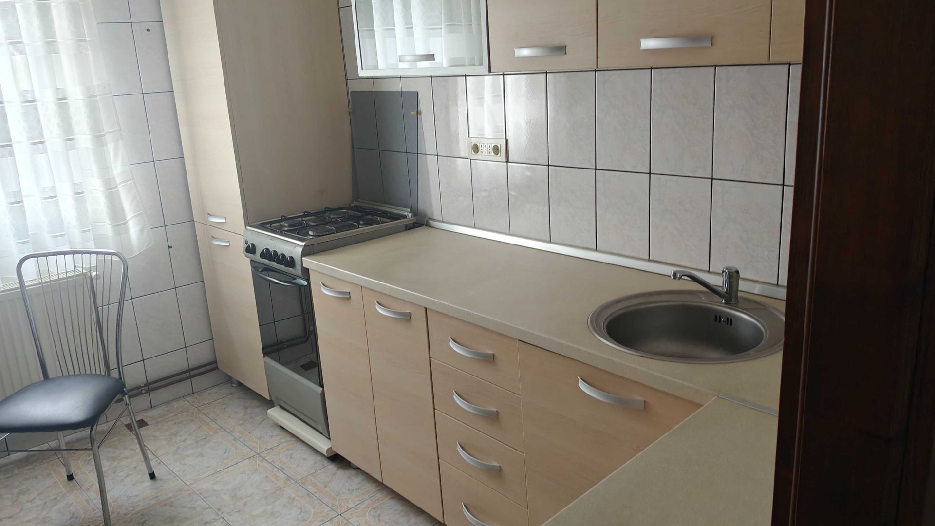 Complex-Studentesc | 3 camere | Decomandat | Centrala Proprie - Poză 5