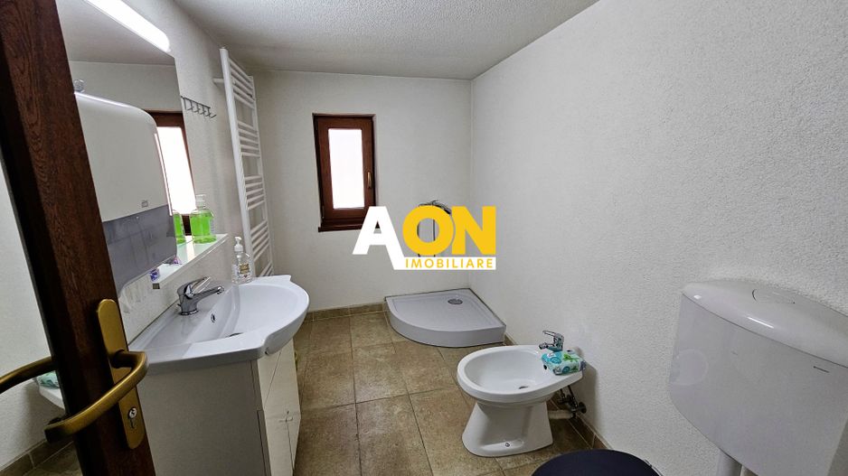 Casa S+P+M, 9 camere, ideala pentru birouri sau clinica, zona Centru - Poză 24