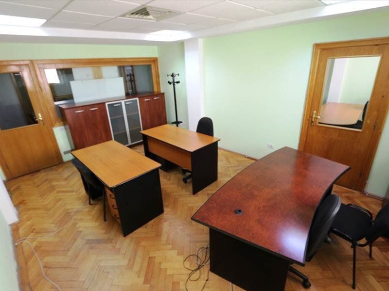 Spații birouri 20-50 mp de închiriat în zona Semicentral - Poză 1