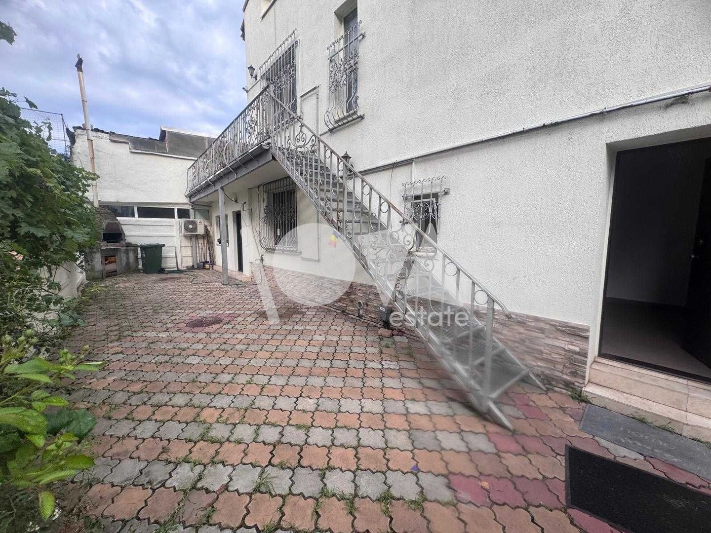 De închiriat: vilă parter + etaj + mansardă - lângă One Cotroceni - Poză 8