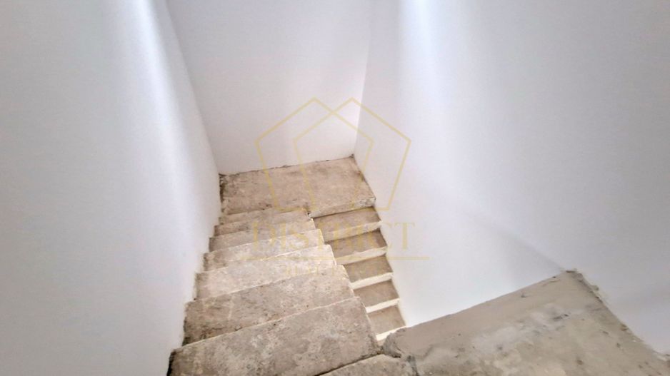 Duplex spatios despartit prin camera tehnica cu 5 camere | Urseni - Poză 10