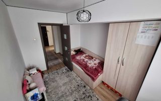 Apartament de vanzare cu 3 camere in Manastur - Poză 2