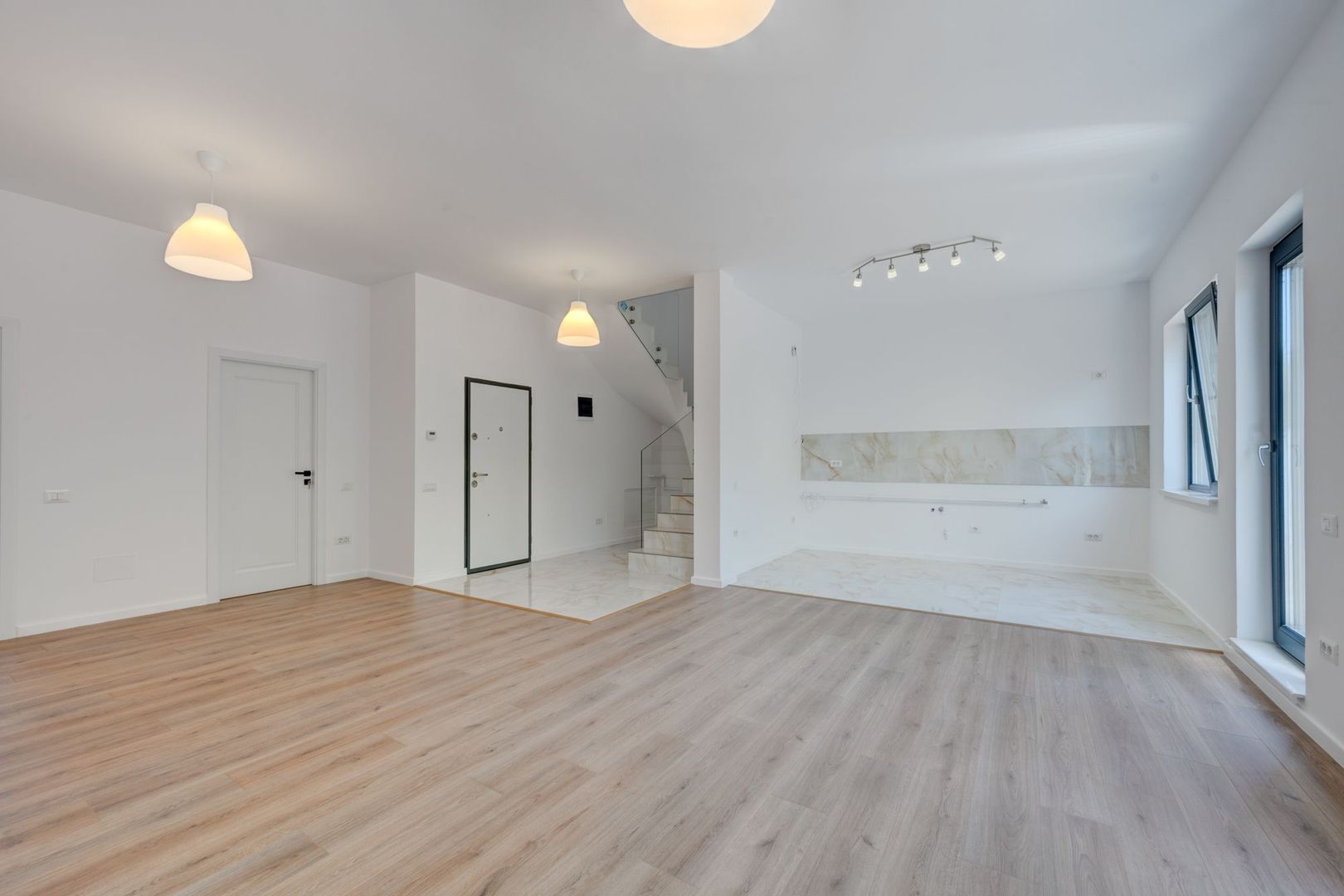 Case Insiruite  in Drumul Taberei ! Compartimentare Reușită ! - Poză 5