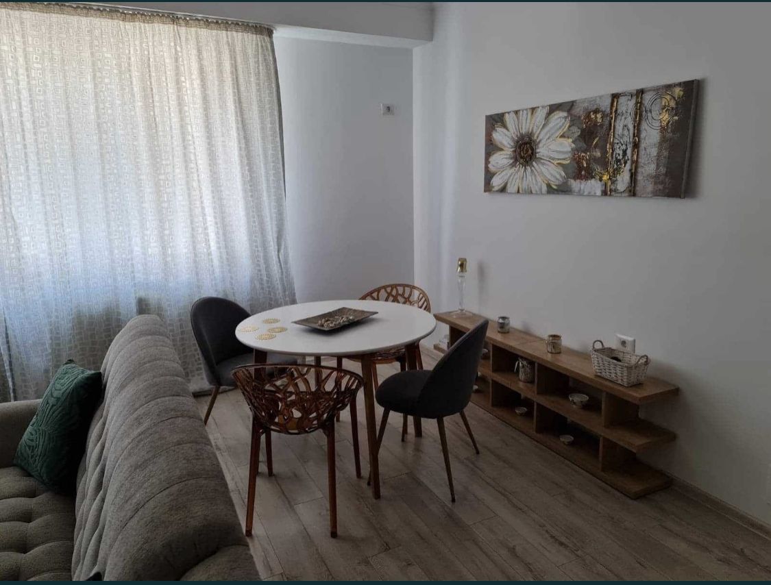 Vand apartament 2 camere - Poză 5