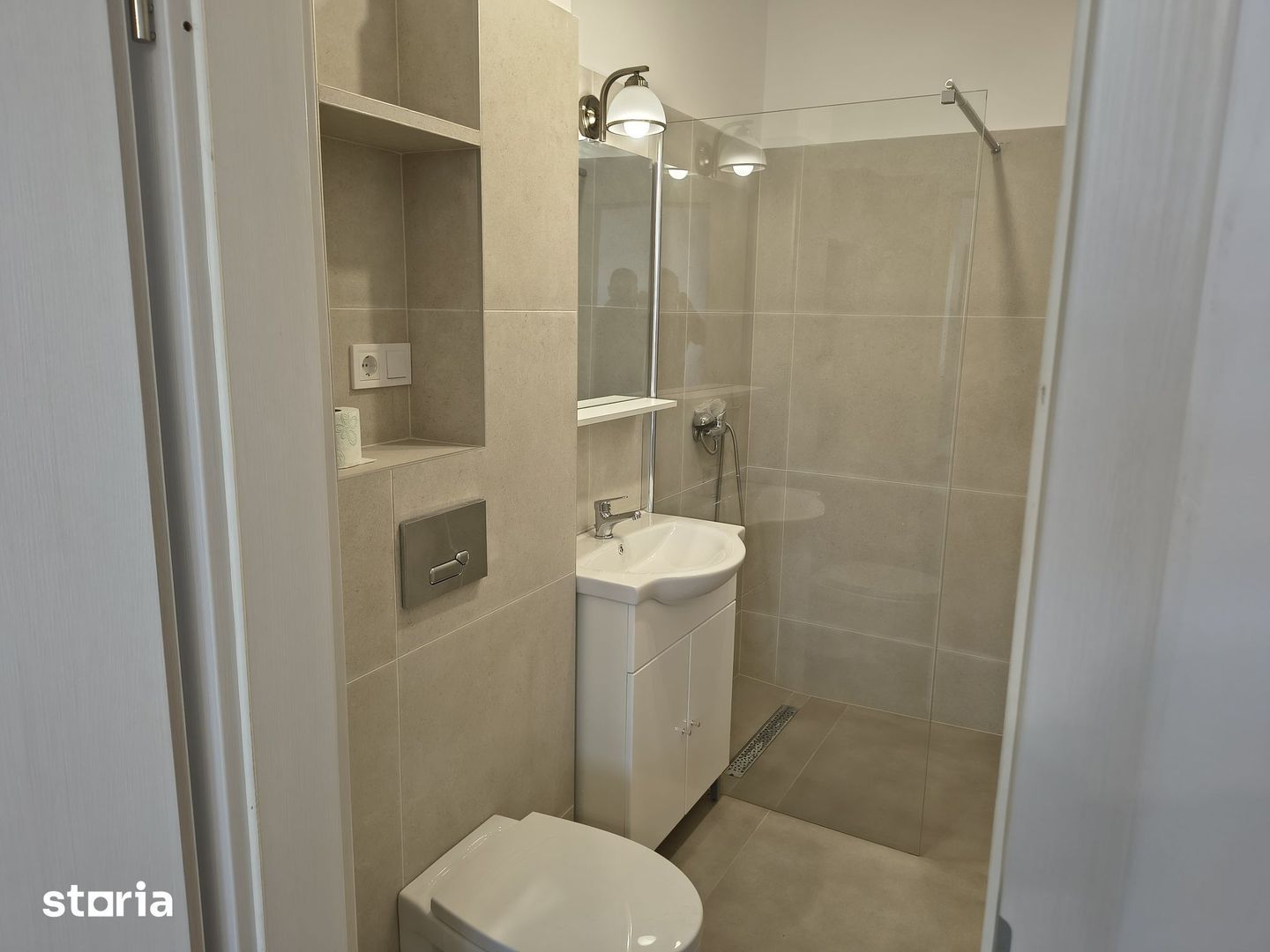 Apartament 3 camere, bloc nou, mobilat și utilat, parcare subterană - Poză 16