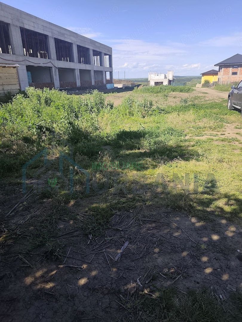 Teren intravilan de vanzare, zona Breazu, Iasi - Poză 8