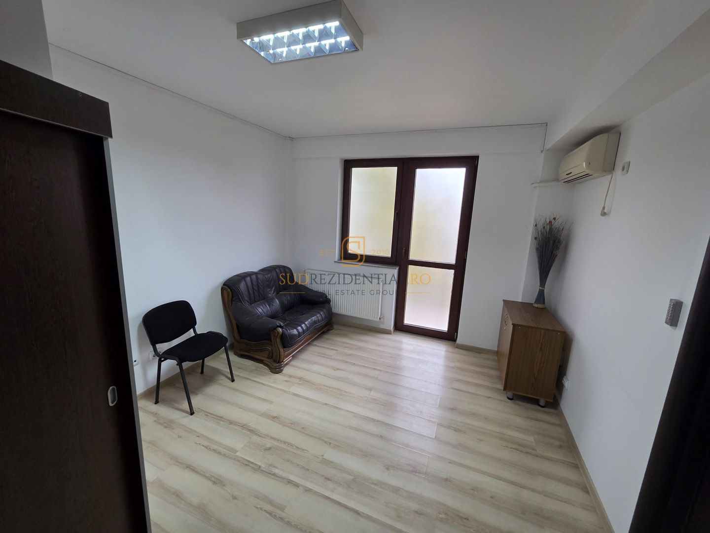 Apartament 4 camere – Sos.Oltenitei, intrare Popesti-Leordeni - Poză 1