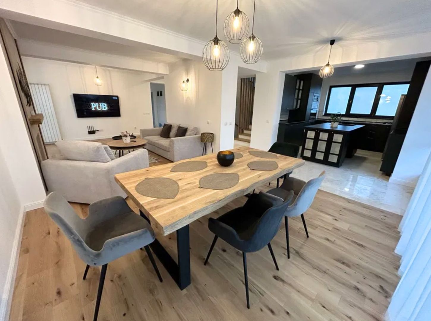 Vilă 4 camere premium de închiriat în Cartierul Henri Coandă - Poză 1