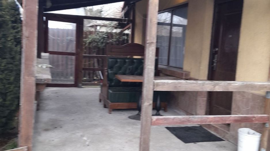 Vand casa cu grajd si teren in Satu Mare Com Craidorolot Jud Satu Mare 2 - Poză 3