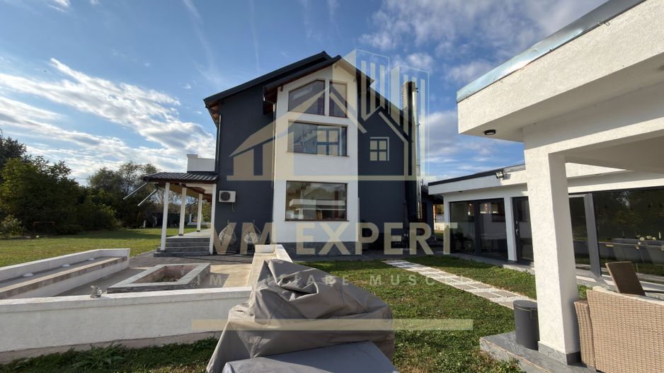 CASĂ 5 CAMERE TEREN 1600 MP CAMPULUNG - Poză 63