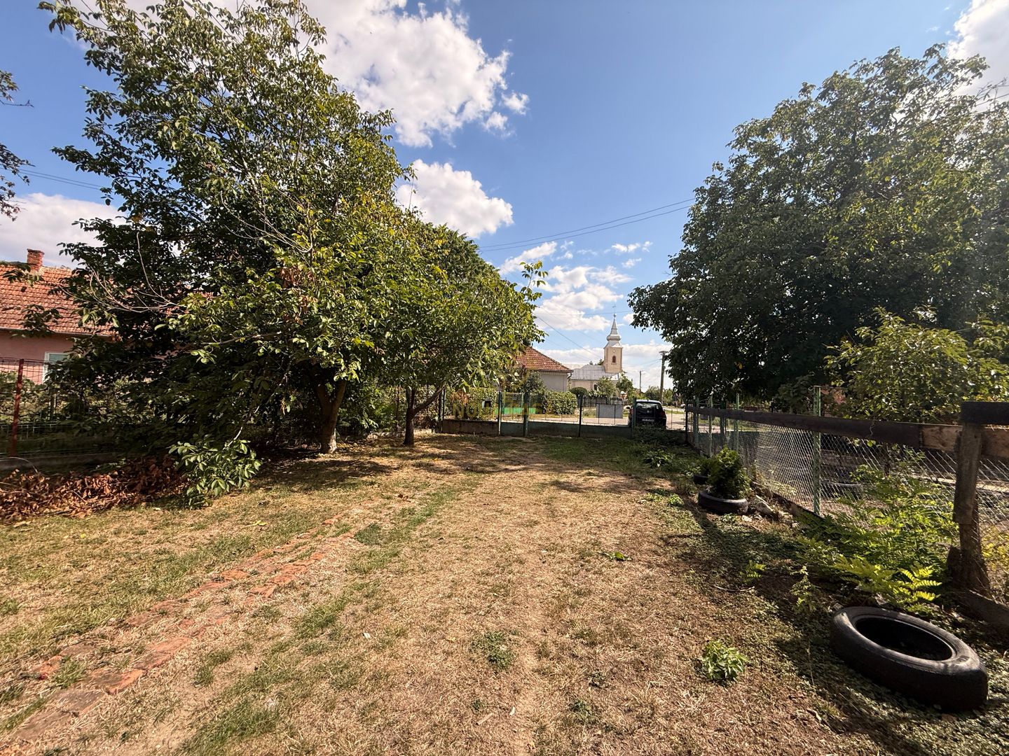 Teren 2232 MP +Casa Zona Centrala Din Doba  /15KM>Fata de Satu Mare - Poză 3