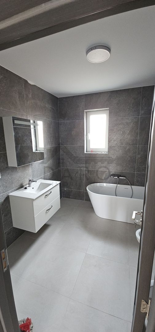 Inchiriez casa nouă - Poză 3