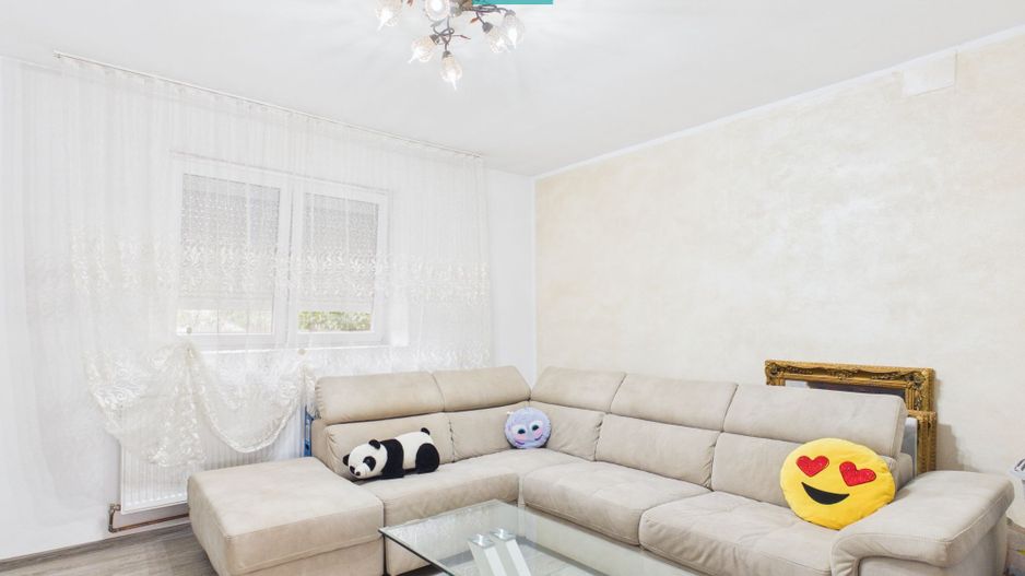 Casă solidă în Curtici cu teren de 1166 mp - Poză 9