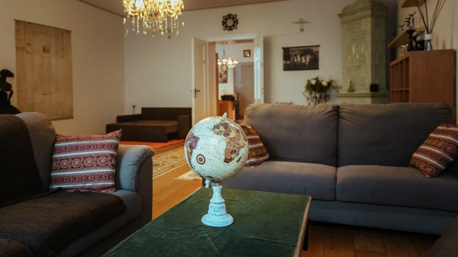 Piata Sfatului, apartament  deosebit, luminos, cu priveliște frumoasă - Poză 20