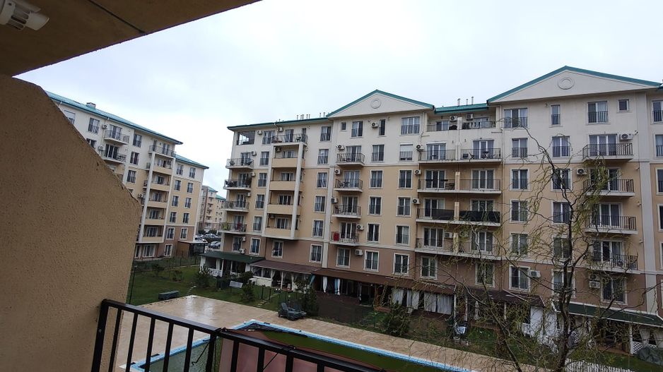 Apartament 2 camere vedere piscina Cosmopolis - Poză 17