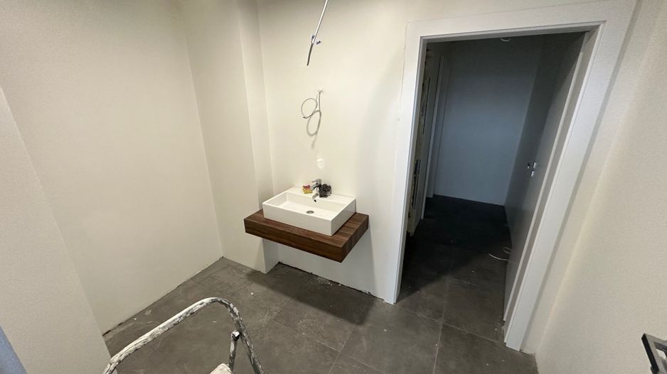 Spatiu comercial 421 mp - Poză 2