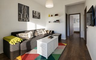 Apartament cu 3 camere si 2 parcari de inchiriat in zona Europa - Poză 2