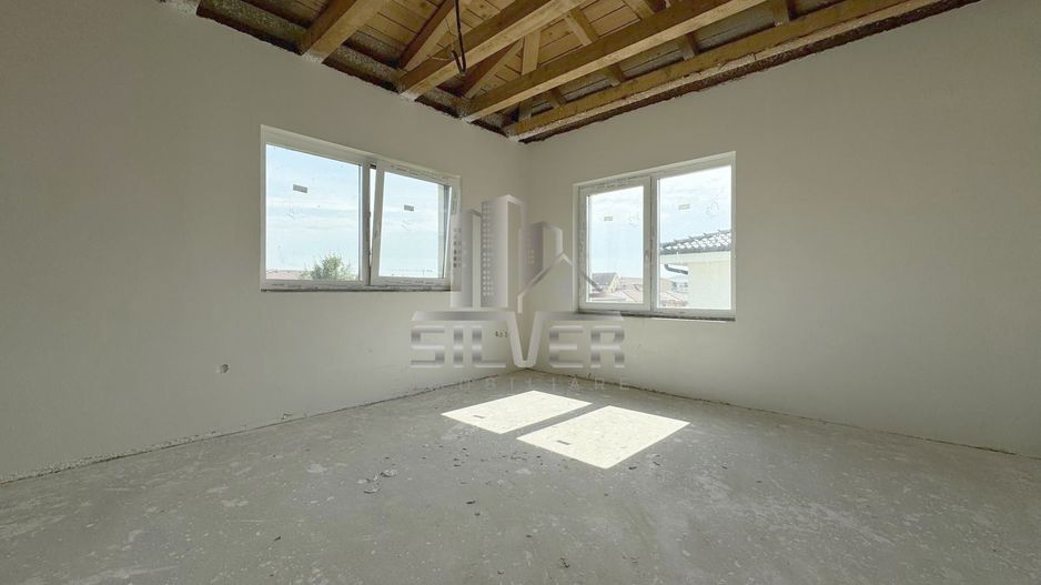 Casa  tip duplex/Zona strazii Urusagului. - Poză 16