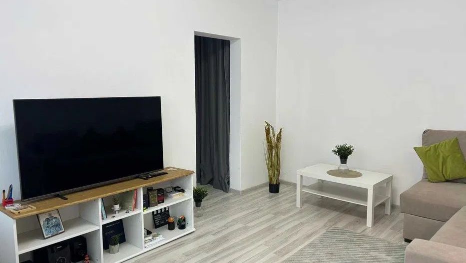 APARTAMENT 2 CAMERE 1 MAI - Poză 1