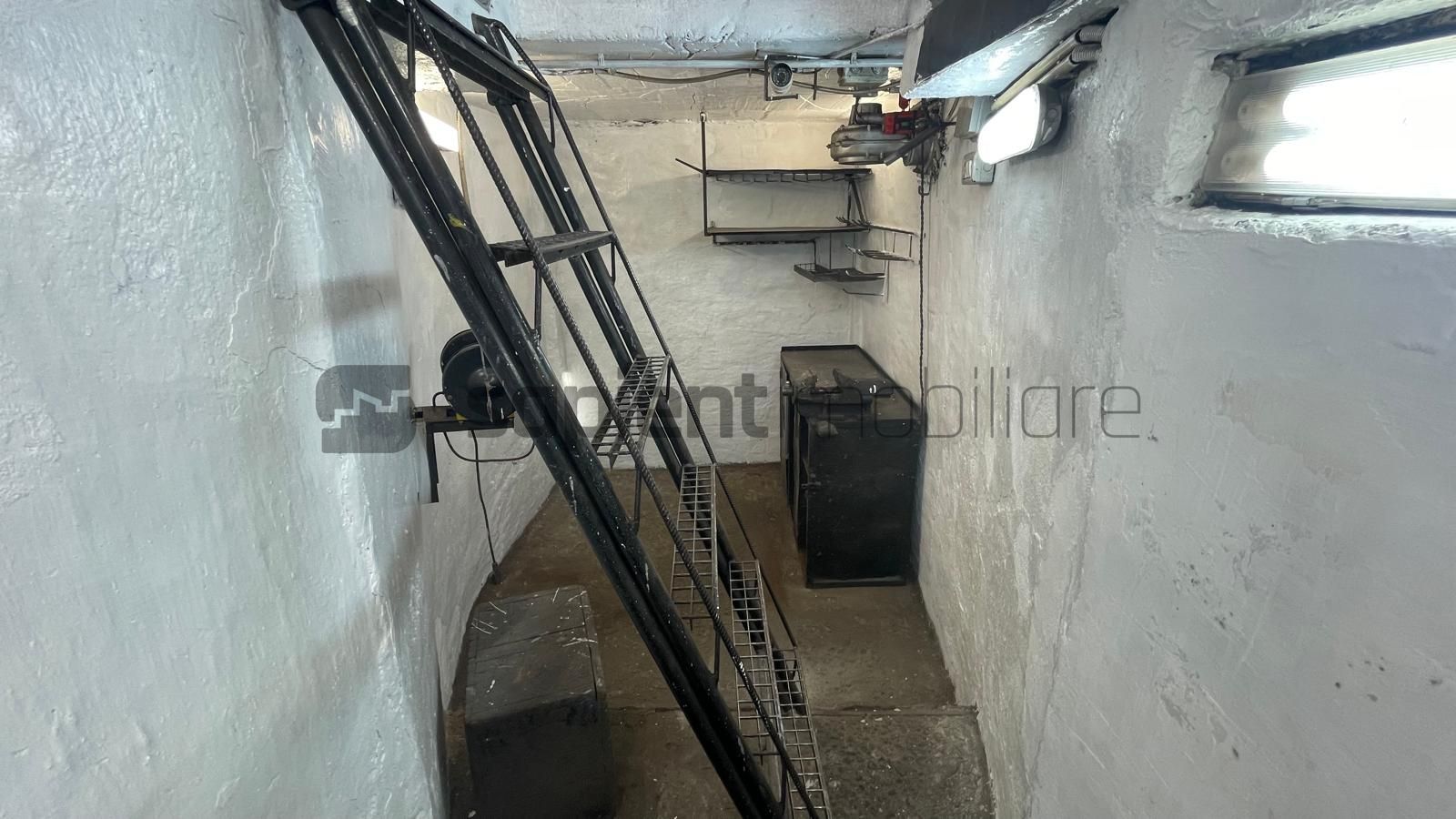 De închiriat: Spațiu comercial / atelier auto 64 mp - Poză 17