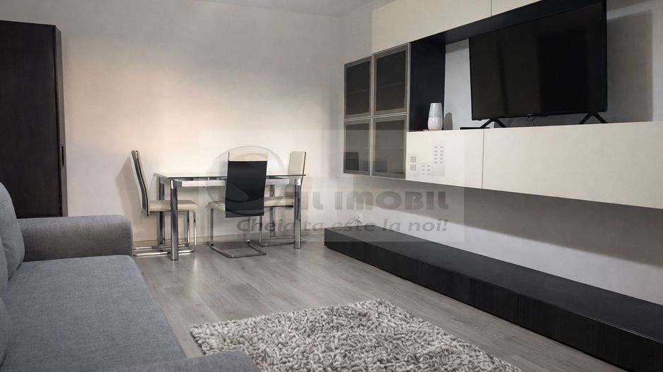 Podu Ros - Apartament 2 camere decomandat - Locuinta sau Cabinet ! - Poză 2
