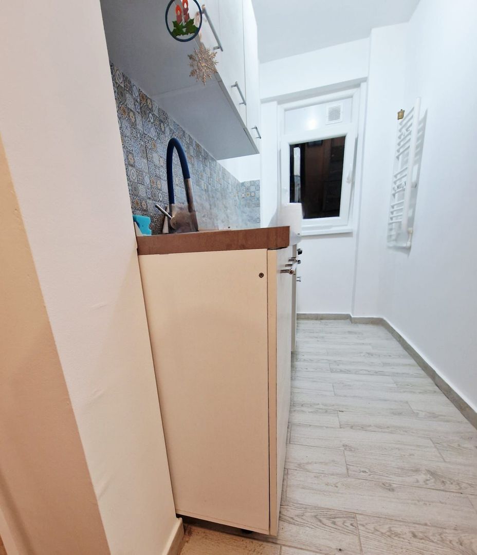 Apartament 2 camere. Decomandat. Renovat. Mobilat. Huedin, Straja. - Poză 7